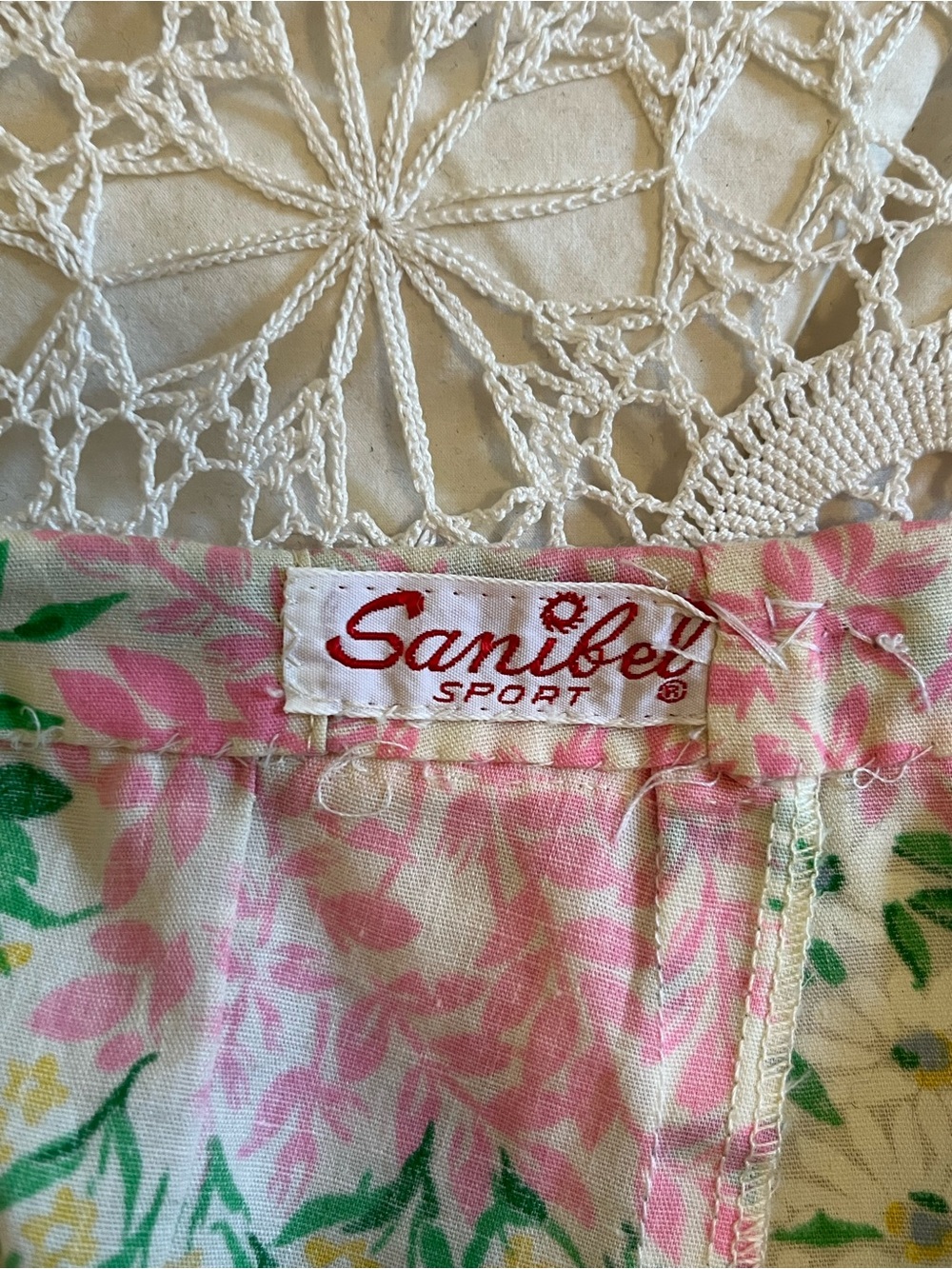 Vintage floral pleated skirt - Picture 4 of 7